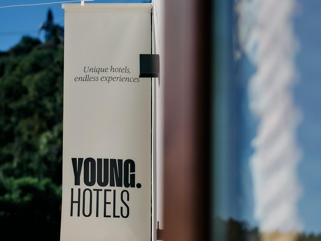 The YOUNG.Hotels sign